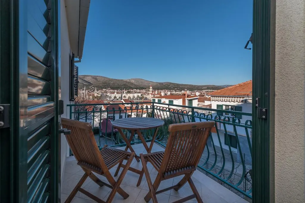 Villa Bakica Trogir 4*,  Kroatien